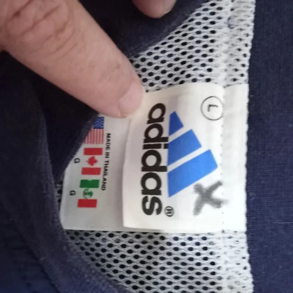 ADIDAS pullover windbreaker Size‎ Youth Large 14-16
